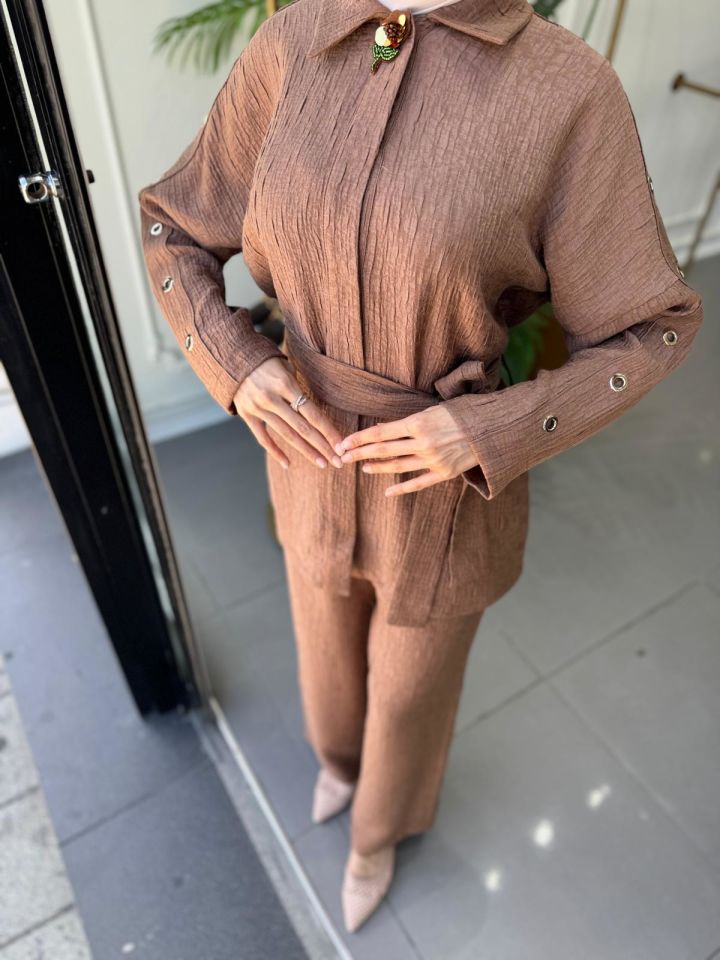 HALKA DETAYLI KENDİNDEN DOKULU TAKIM CAMEL