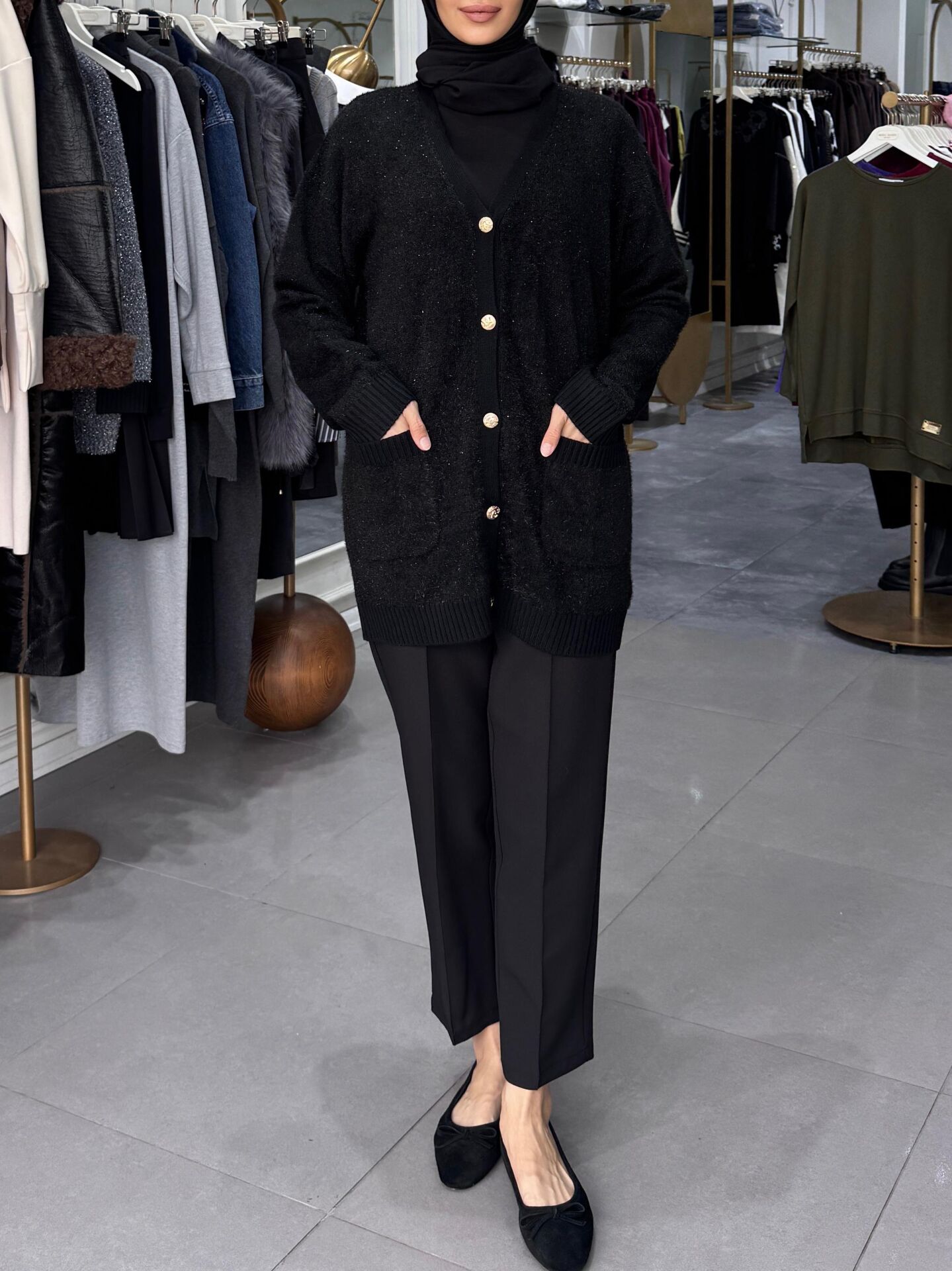 SAKALLI HIRKA SİYAH