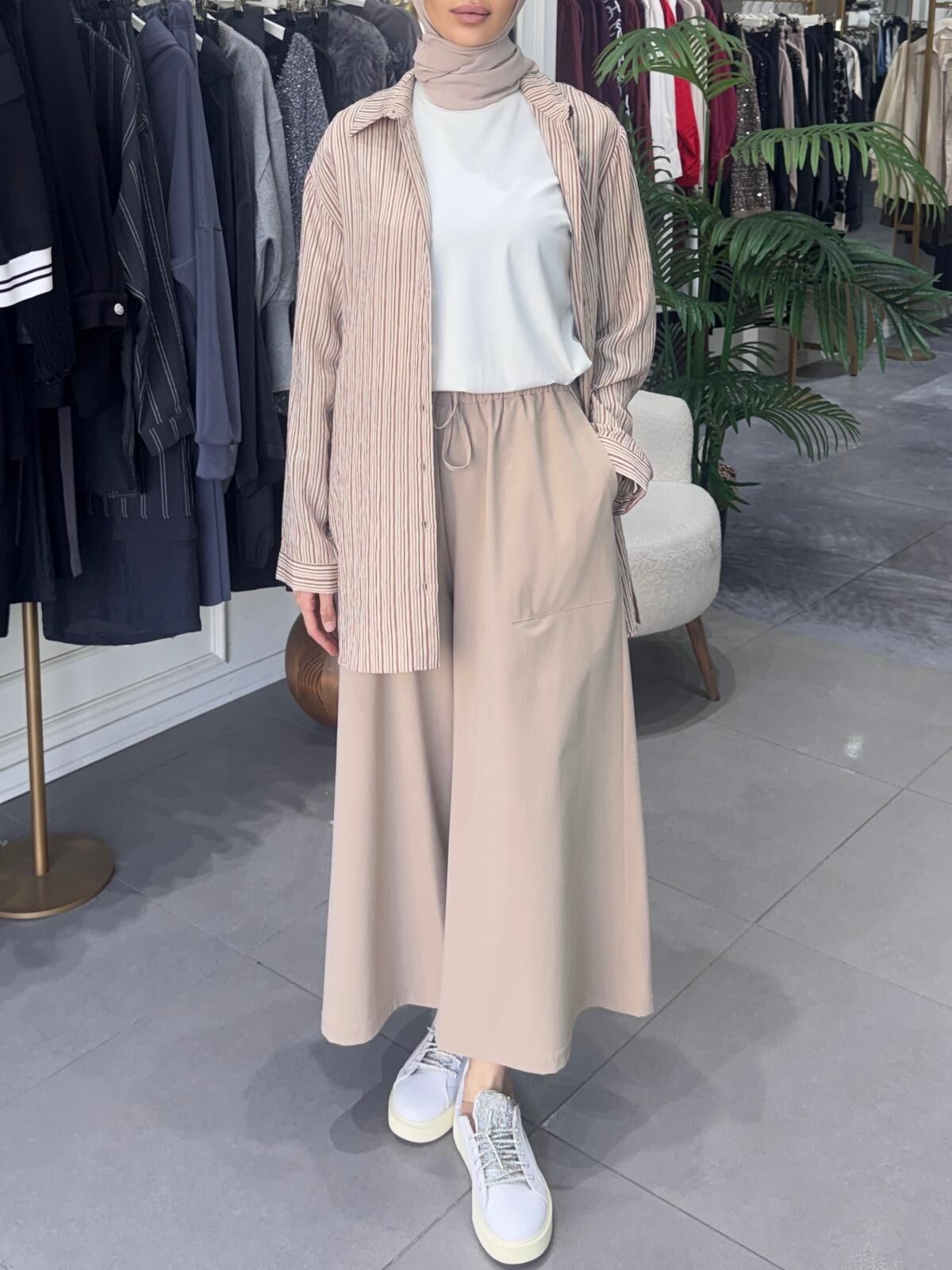 ALYA PANTOLON BEJ