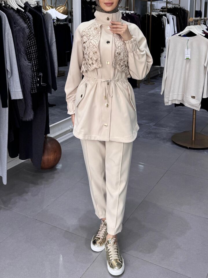 BRİELLE DANTEL GARNİ TAKIM BEJ