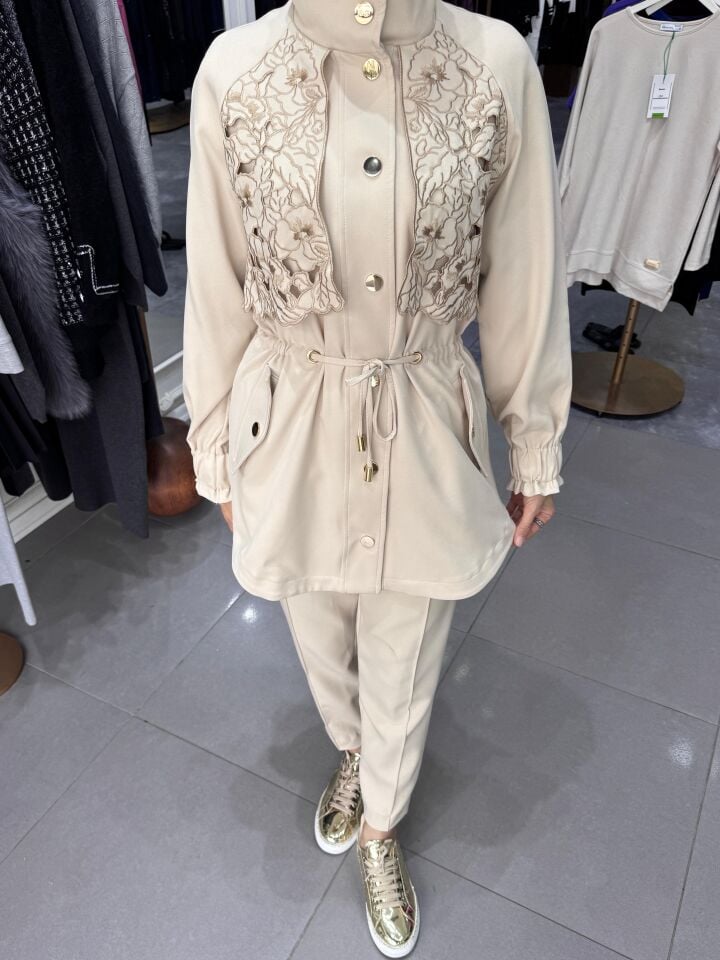 BRİELLE DANTEL GARNİ TAKIM BEJ