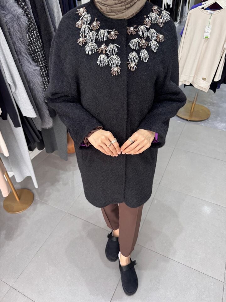 VELOURA İŞLEMELİ ANGORA KAP