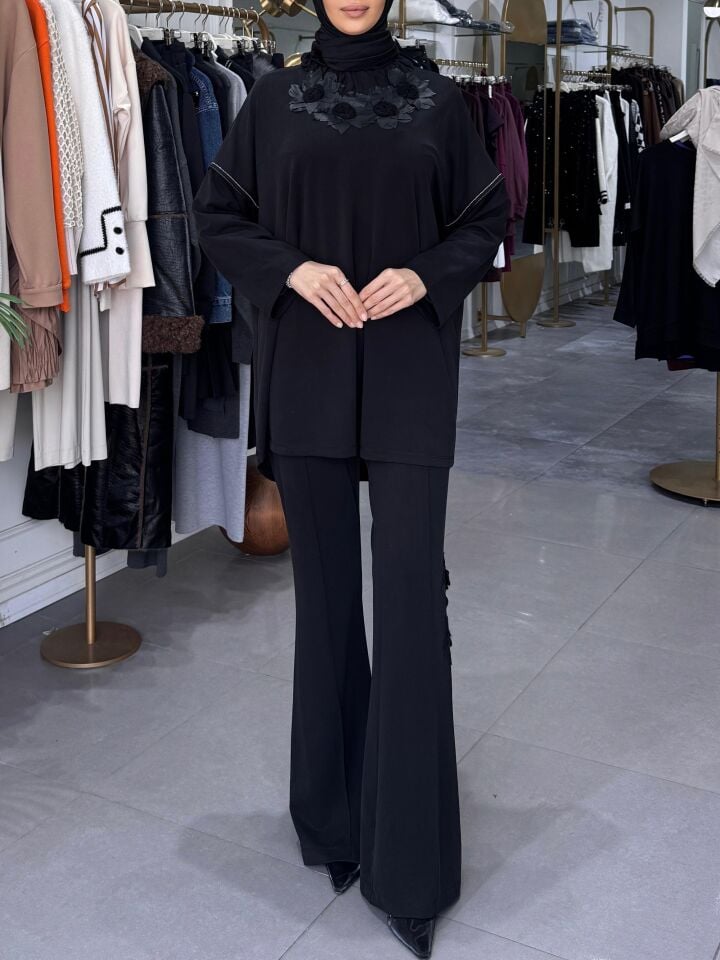 ÇİÇEK DETAY YAKA BÜZGÜLÜ TAKIM