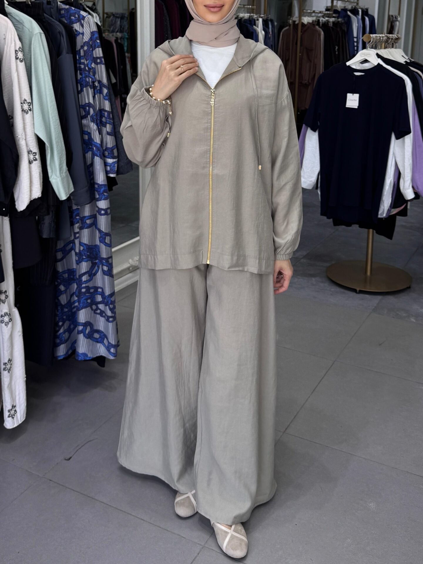 BOL PAÇA FERMUAR TAKIM BEJ