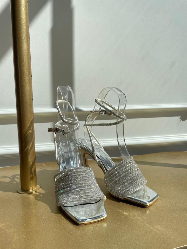 MODA HASEN TAŞLI SANDALET GÜMÜŞ