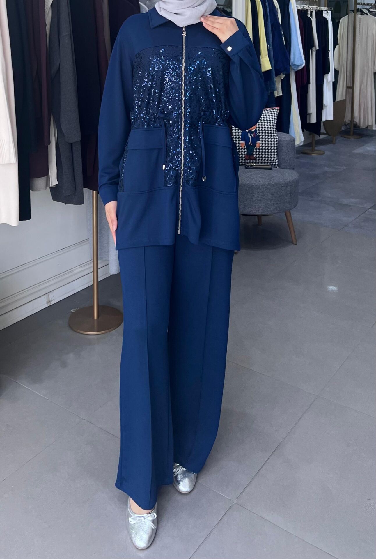 PAYET GARNİ DETAYLI TAKIM LACİ