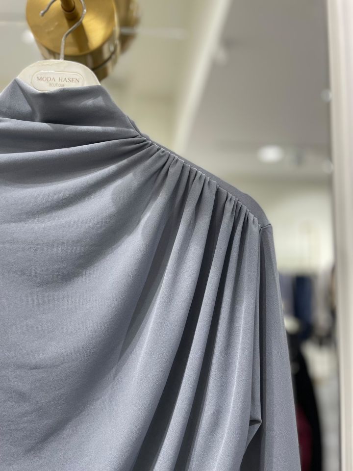 DRAPE BLUZ AÇIK GRİ