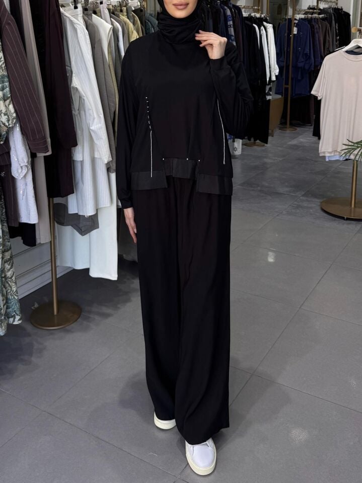 ÖNÜ DRAPE VE İP DETAYLI BAMBU BLUZ SİYAH