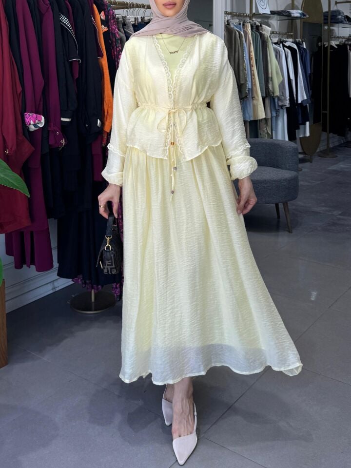 DANTEL BEL BÜZGÜ TENSEL ETEKLİ TAKIM SARI