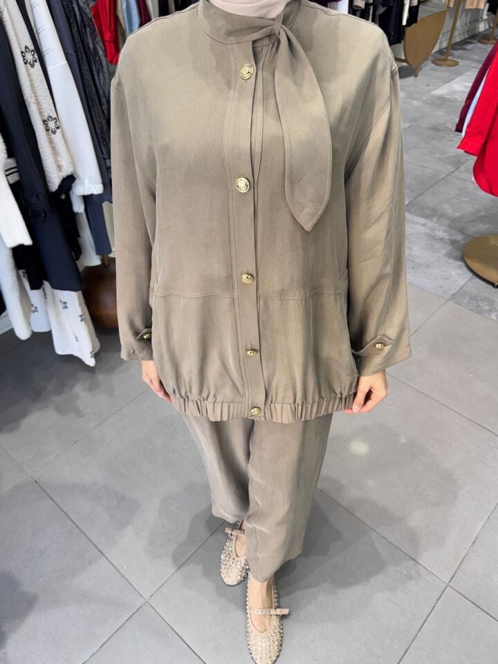 YAKA BAĞLAMA DETAYLI TAKIM VİZON