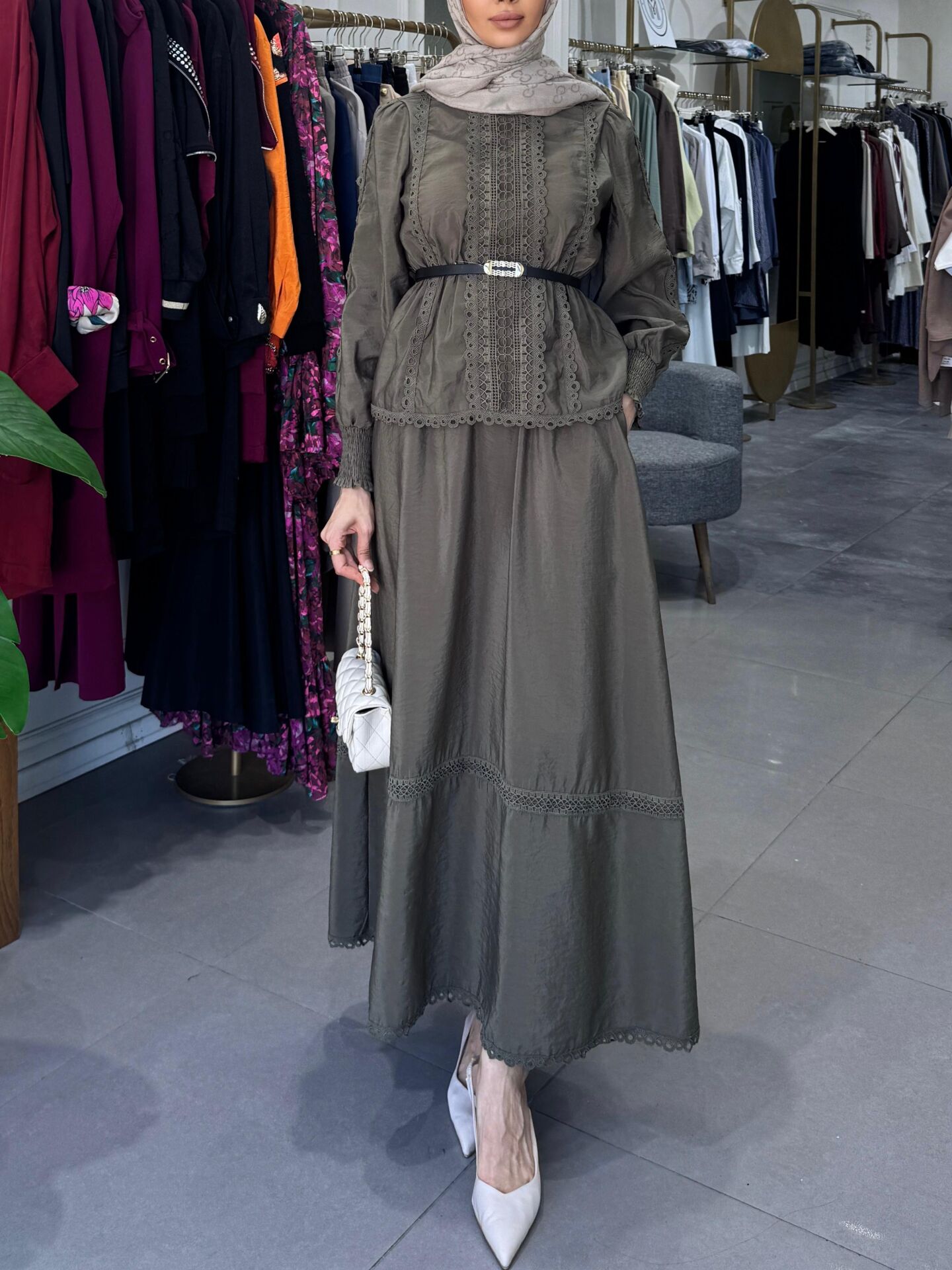 GÜPÜRLÜ ETEKLİ TAKIM  HAKİ